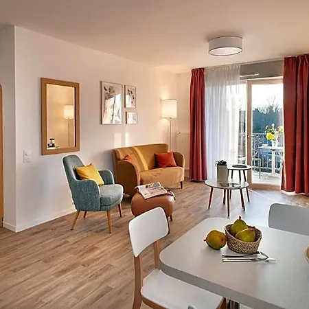Domitys Les Cerneaux Aparthotel Hazebrouck